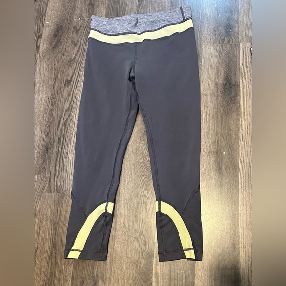 Lululemon Athletica Gray and Yellow Leggings with Color-Block Design - Picture 1 of 8
